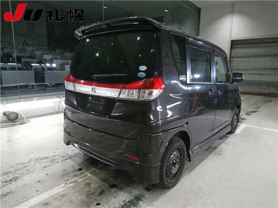 Mitsubishi Delica D:2