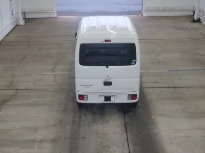 Mitsubishi Minicab Van