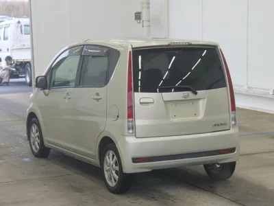 Daihatsu MOVE  с аукциона в Японии