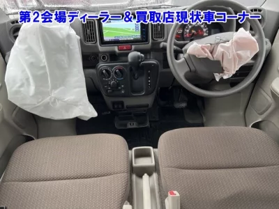 Mitsubishi Minicab Van