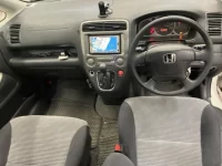 Honda STREAM лот № 2534 оценка RA  с аукциона в Японии 4