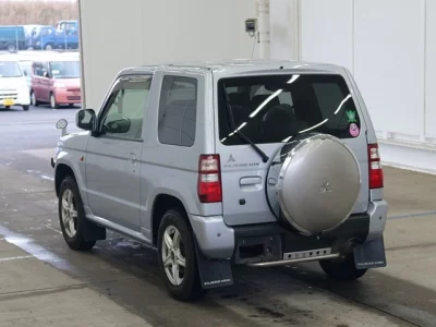 Mitsubishi Pajero Mini
