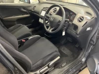 Honda STREAM лот № 2307 оценка 4  с аукциона в Японии 3