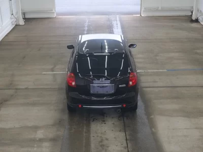 Mazda Verisa