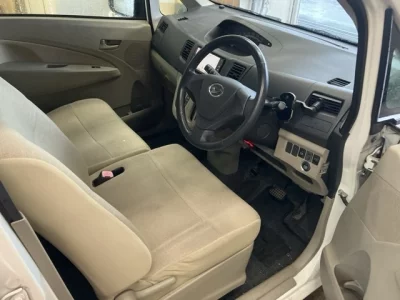 Daihatsu MOVE  с аукциона в Японии