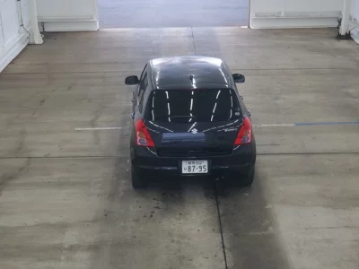 Suzuki SWIFT  с аукциона в Японии