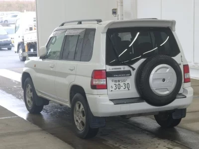 Mitsubishi Pajero iO