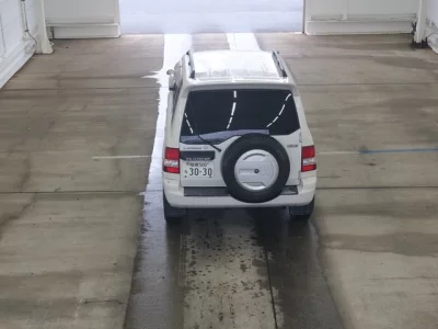 Mitsubishi Pajero iO