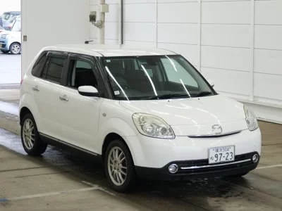 Mazda VERISA  с аукциона в Японии