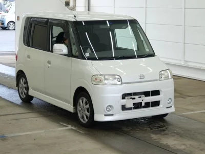 Daihatsu TANTO  с аукциона в Японии