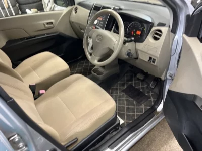 Daihatsu MIRA  с аукциона в Японии