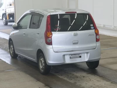 Daihatsu MIRA  с аукциона в Японии