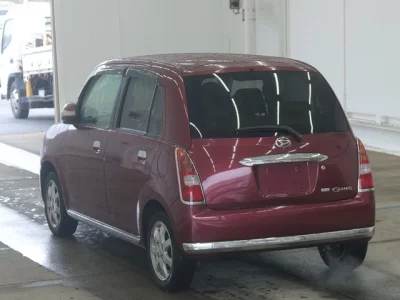 Daihatsu MIRA  с аукциона в Японии