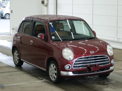 Daihatsu MIRA  с аукциона в Японии