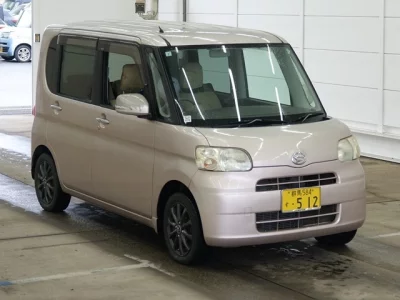 Daihatsu TANTO  с аукциона в Японии