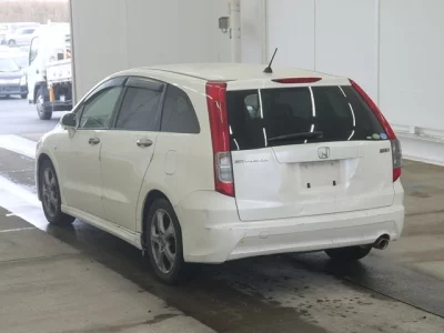 Honda STREAM  с аукциона в Японии