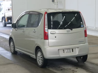 Daihatsu MOVE  с аукциона в Японии