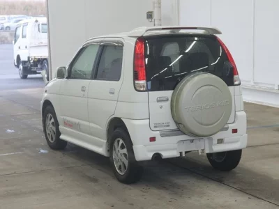 Daihatsu TERIOS KID  с аукциона в Японии