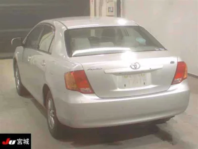 Toyota COROLLA AXIO  с аукциона в Японии