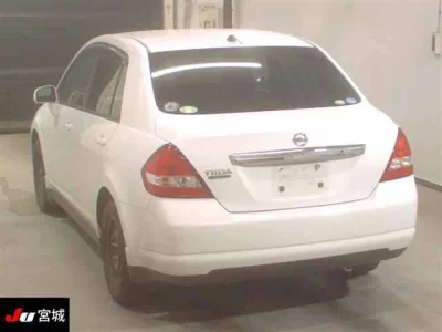 Nissan Tiida Latio