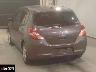 Nissan Tiida