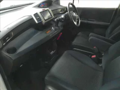 Honda FREED  с аукциона в Японии