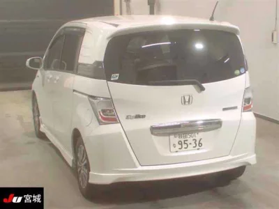 Honda FREED  с аукциона в Японии