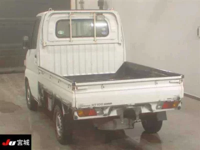 Nissan CLIPPER TRUCK