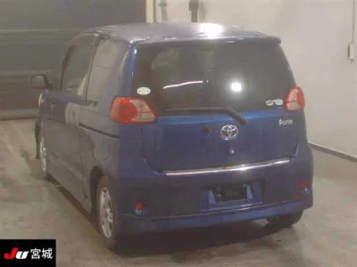 Toyota PORTE  с аукциона в Японии