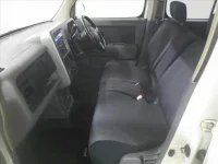 Nissan CUBE лот № 4304 оценка R  с аукциона в Японии 2