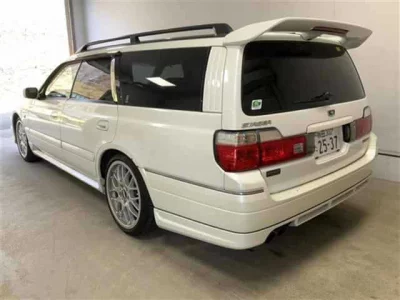 Nissan STAGEA