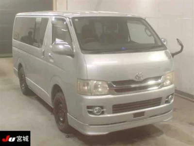 Toyota HiAce Van