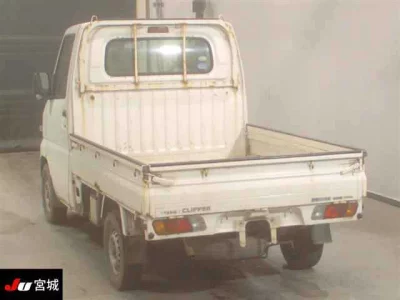 Nissan CLIPPER TRUCK