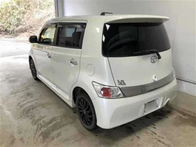 Toyota bB
