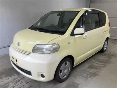 Toyota PORTE  с аукциона в Японии