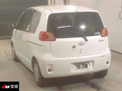 Toyota PORTE  с аукциона в Японии