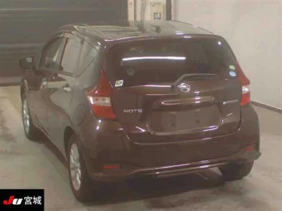 Nissan NOTE  с аукциона в Японии