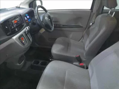 Toyota PIXIS EPOCH  с аукциона в Японии