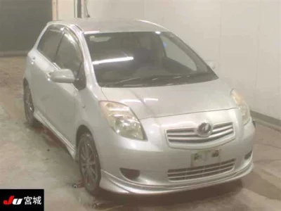 Toyota VITZ  с аукциона в Японии