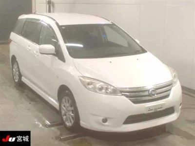 Nissan LAFESTA