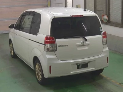 Toyota Spade