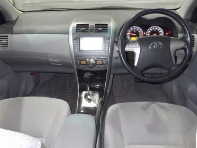 Toyota COROLLA AXIO  с аукциона в Японии