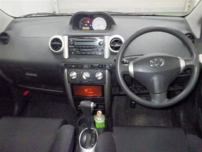 Toyota IST  с аукциона в Японии