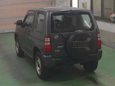 Nissan Kix