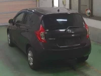 Nissan NOTE лот № 93 оценка 3.5  с аукциона в Японии 1