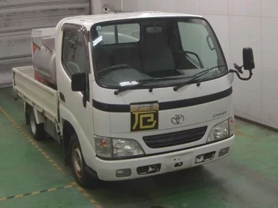 Toyota DYNA  с аукциона в Японии