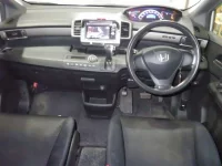 Honda FREED лот № 1545 оценка 3.5  с аукциона в Японии 2