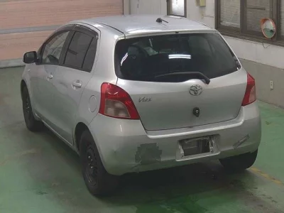 Toyota VITZ  с аукциона в Японии