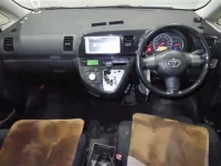Toyota WISH лот № 220 оценка 3  с аукциона в Японии 2