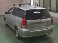 Toyota WISH лот № 220 оценка 3  с аукциона в Японии 1